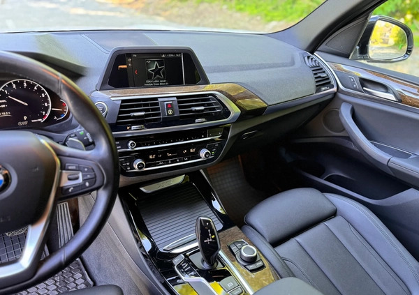 BMW X3 cena 105000 przebieg: 204000, rok produkcji 2018 z Lublin małe 742